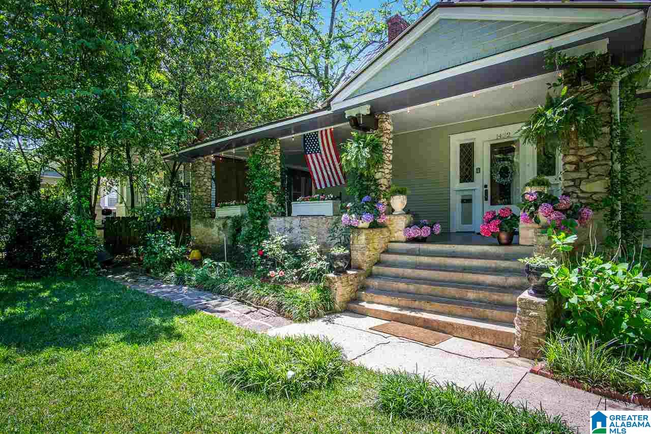 1432 10th Place South Birmingham, AL 35205 - Photo 4 of 33