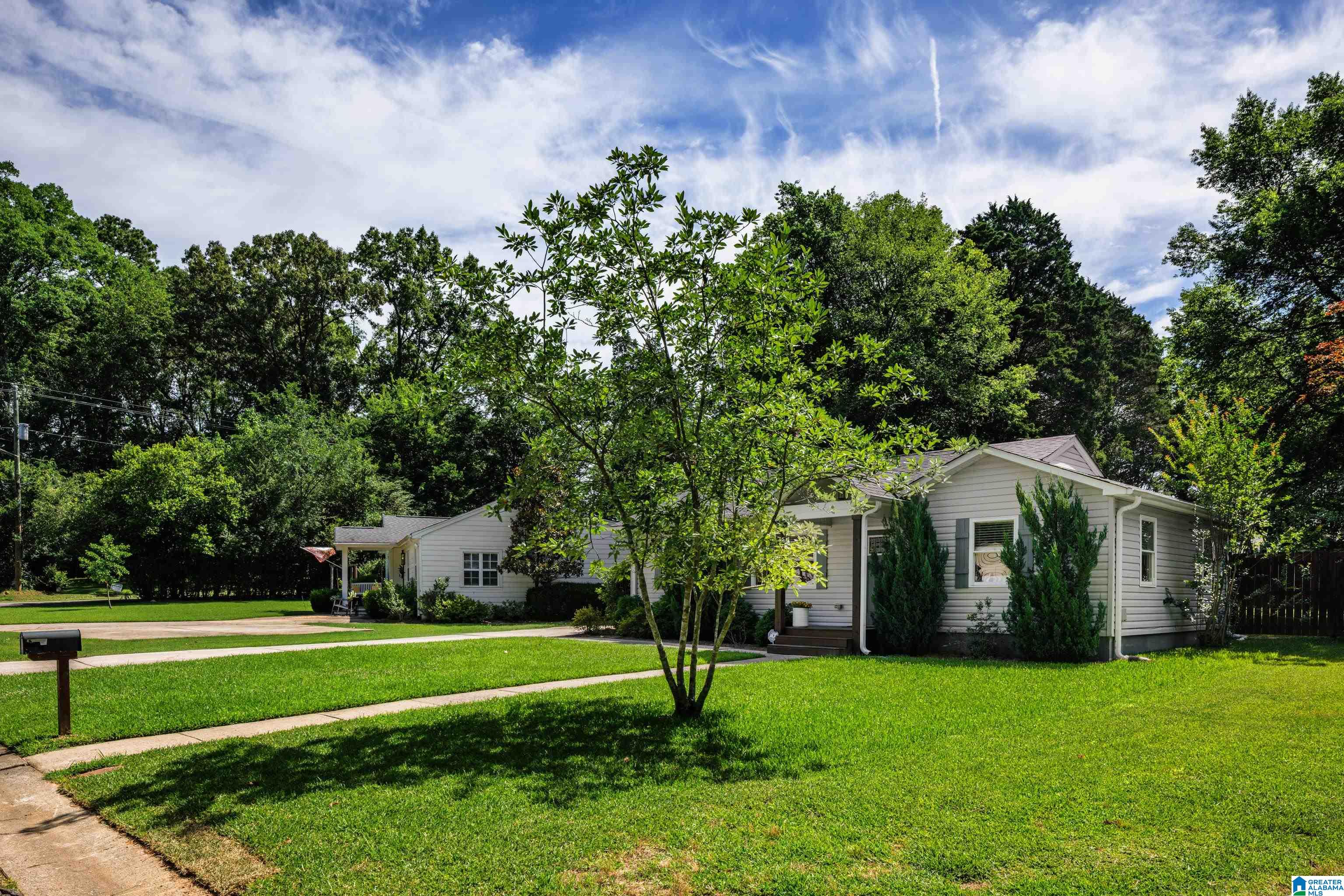 619 Strathmore Road Birmingham, AL 35213 - Photo 3 of 37 Gallery Image 3