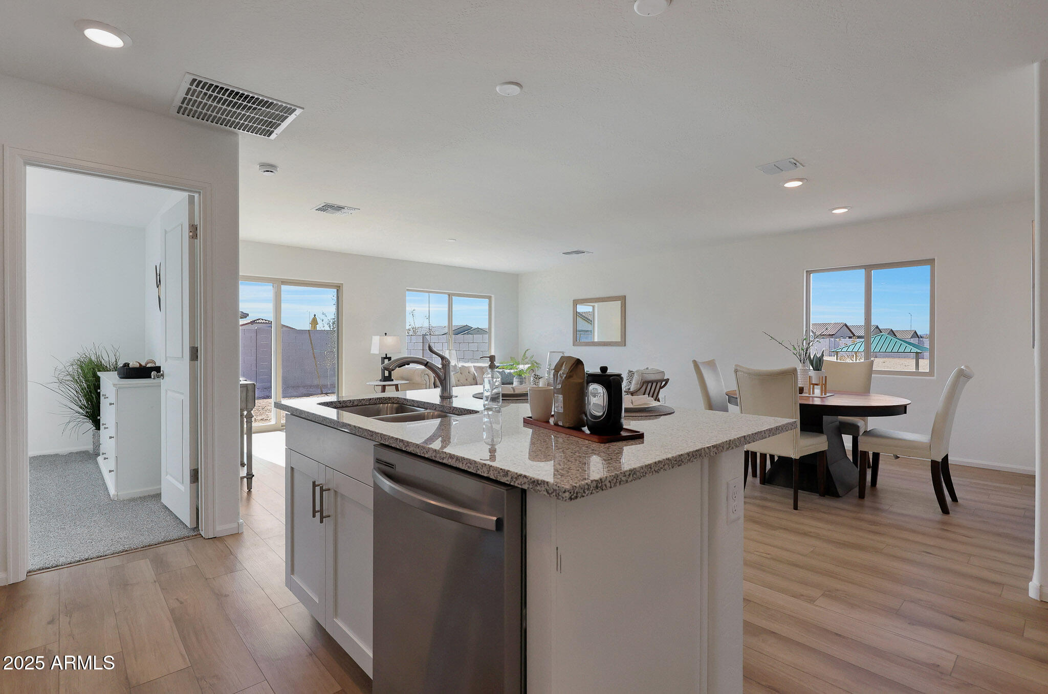 1312 Inca Drive Coolidge, AZ 85128 - Photo 3 of 21 Yucca Kitchen