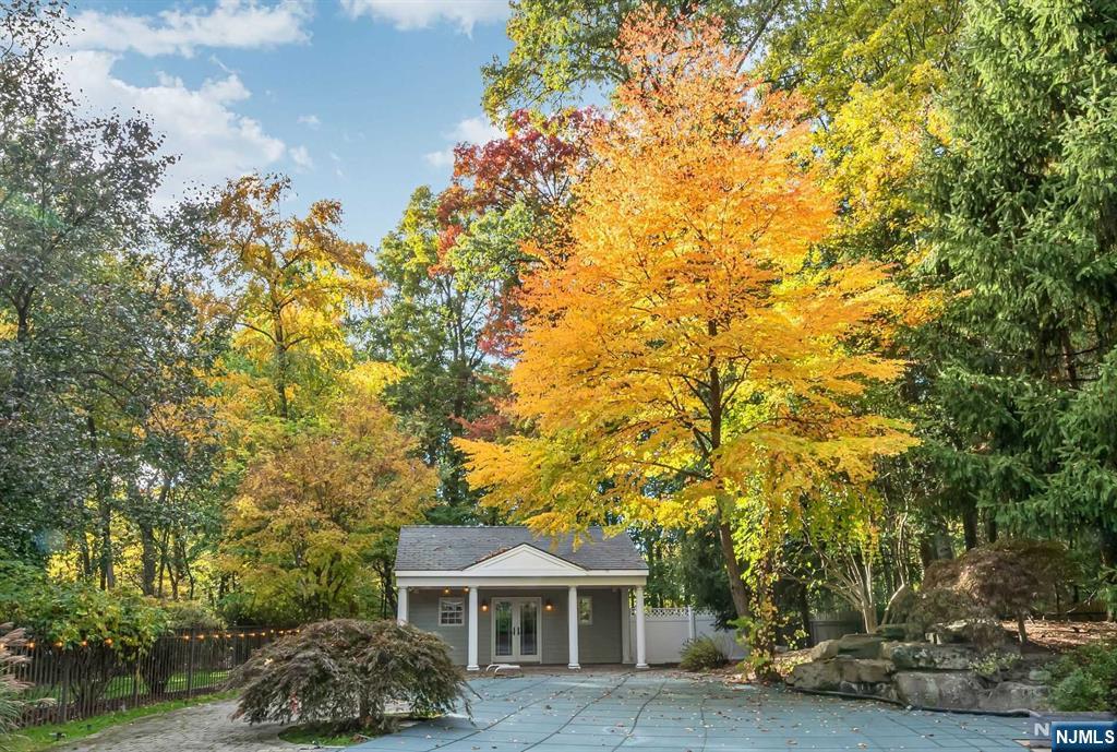 369 Annette Court Wyckoff, NJ 07481 - Photo 42 of 50 Gallery Image 42