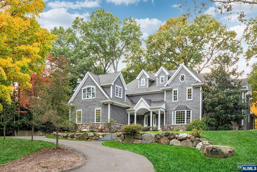 369 Annette Court Wyckoff, NJ 07481 - Photo 45 of 50 Gallery Image 45