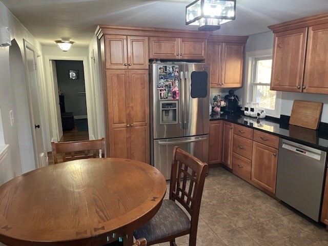 471 Cedar Brook Road Lynn, MA 01904 - Photo 3 of 20 Gallery Image 3