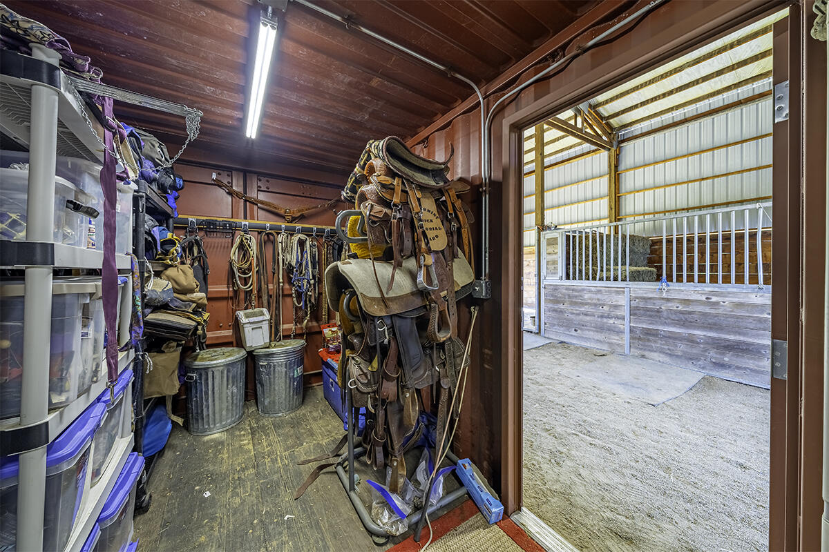 5388 Kane Creek Road Central Point, OR 97502 - Photo 25 of 48 DSC02093-HDR-Edit
