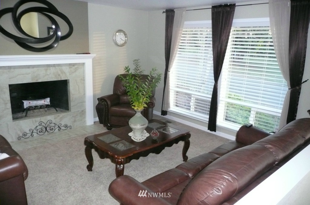 2907 178th Street Southeast Bothell, WA 98012 - Photo 3 of 15