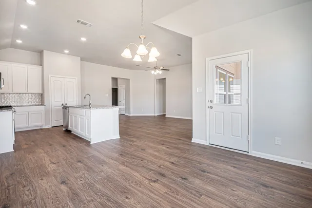 $312,990 | 3739 Crawford Street, Bay City, TX 77414