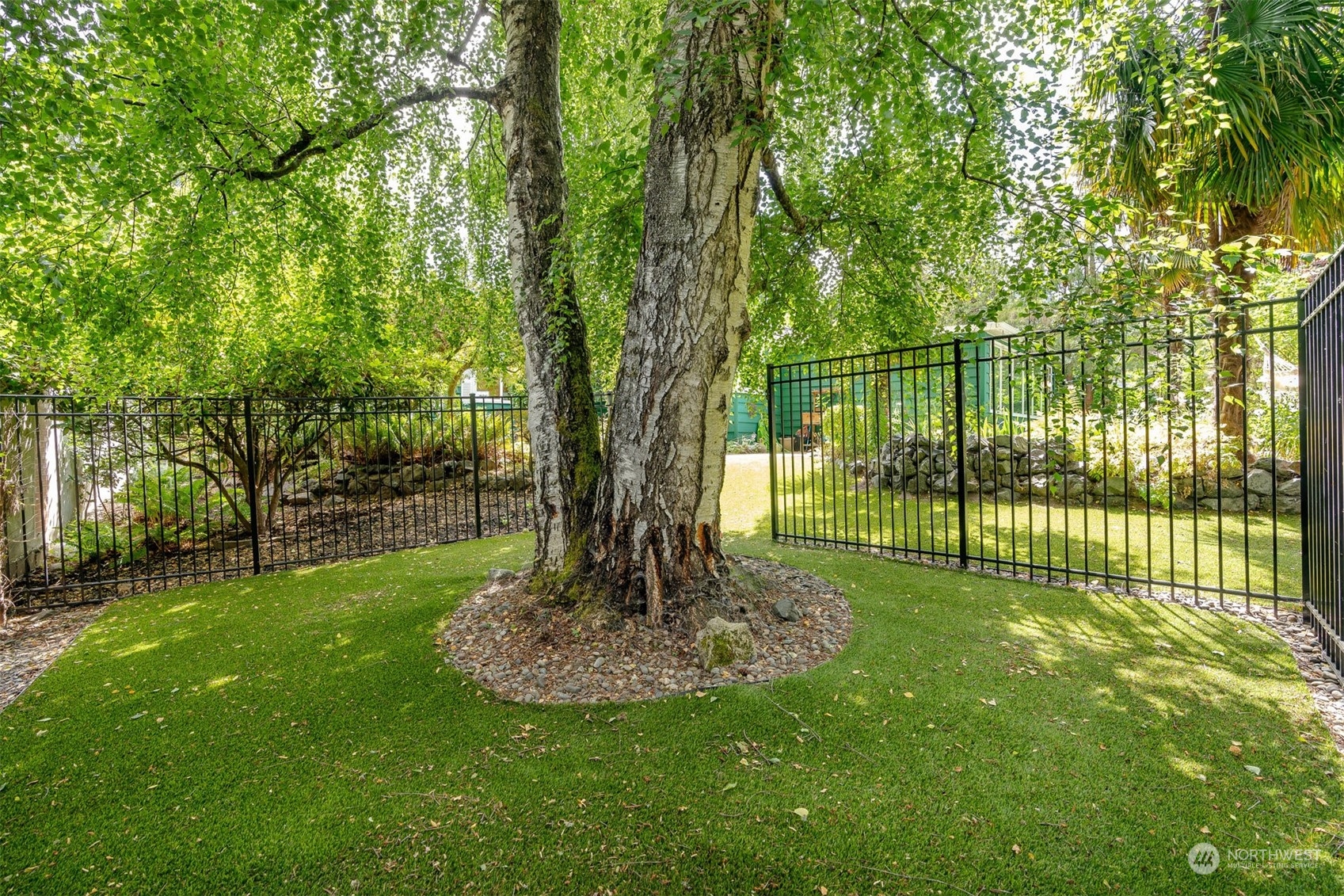 426 Lakeview Road Lynnwood, WA 98087 - Photo 28 of 33 a view of a backyard with a garden