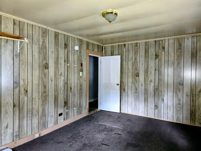 $100,000 | 8574 Highway 25, Corinth, VT 05040