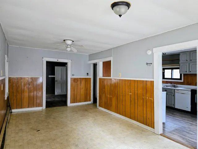 $100,000 | 8574 Highway 25, Corinth, VT 05040