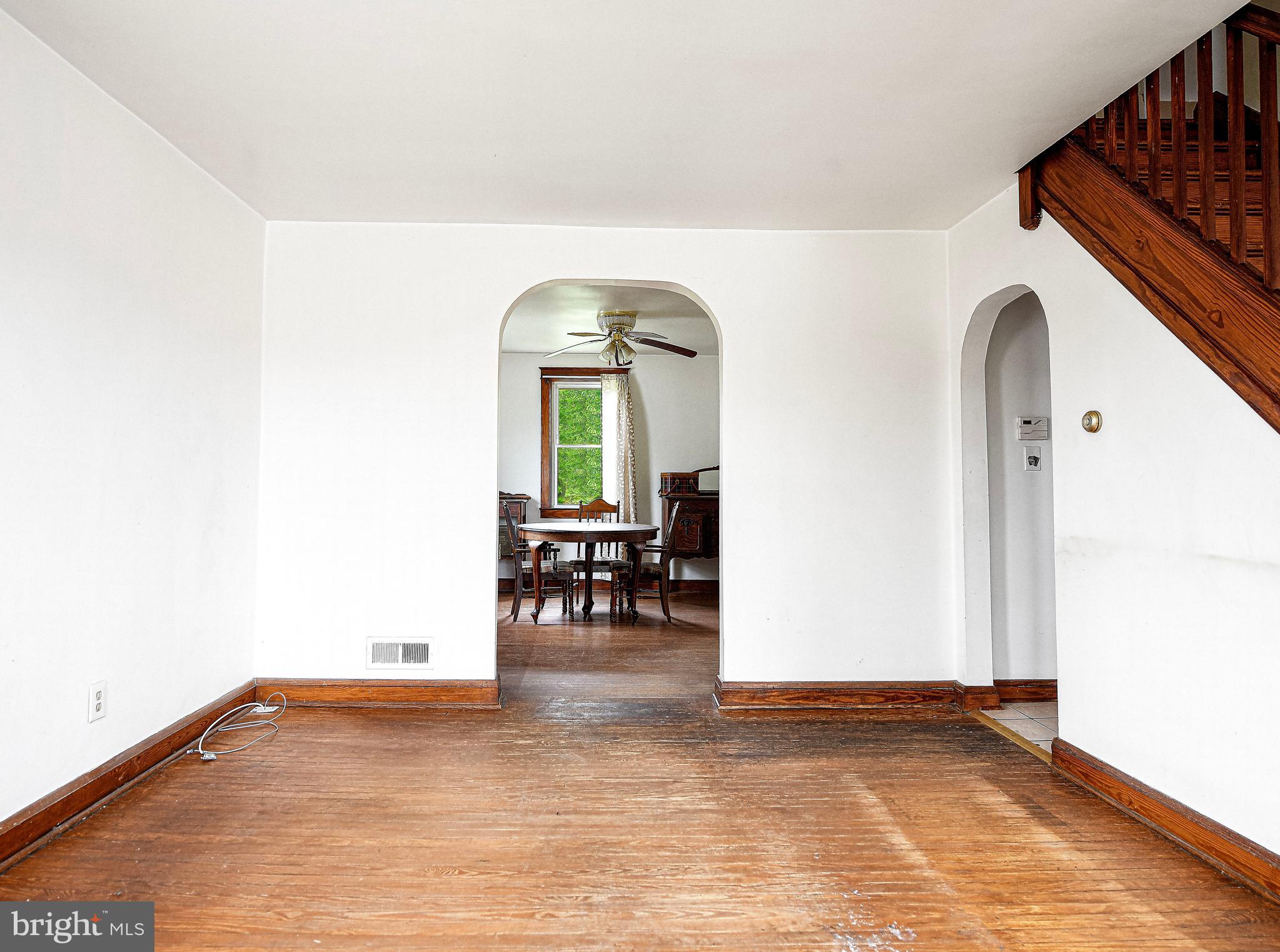 3608 East Joppa Road Baltimore, MD 21234 - Photo 8 of 29 Entrance to dining room & hallway