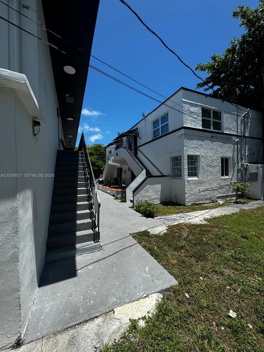 602 Southwest 13th Avenue, Unit 4 Miami, FL 33135 - Photo 8 of 10