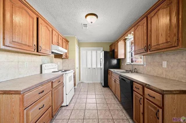 $1,700 | 5140 McCormick Avenue, Greenwell Springs, LA 70739