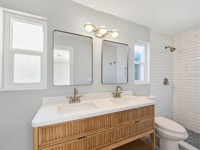 $879,000 | 2551 Hibiscus Street, Sarasota, FL 34239