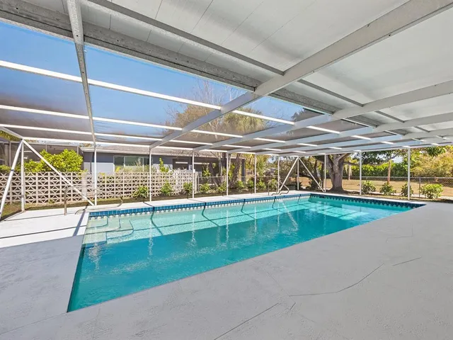 $879,000 | 2551 Hibiscus Street, Sarasota, FL 34239