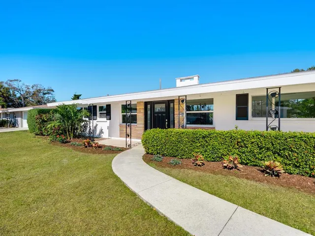 $879,000 | 2551 Hibiscus Street, Sarasota, FL 34239