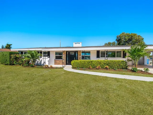 $879,000 | 2551 Hibiscus Street, Sarasota, FL 34239