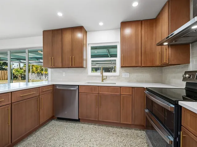 $879,000 | 2551 Hibiscus Street, Sarasota, FL 34239