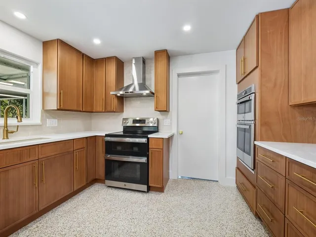 $879,000 | 2551 Hibiscus Street, Sarasota, FL 34239