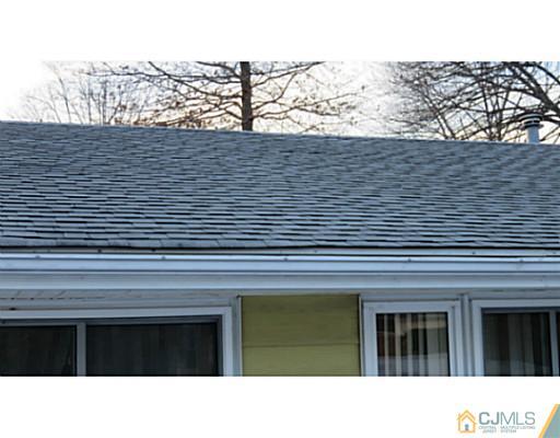 43 New Road Kendall Park, NJ 08824 - Photo 2 of 17 Gallery Image 2