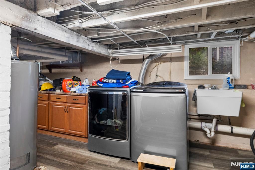 298 3rd Street Hackensack, NJ 07601 - Photo 30 of 36 a utility room with dryer and washer