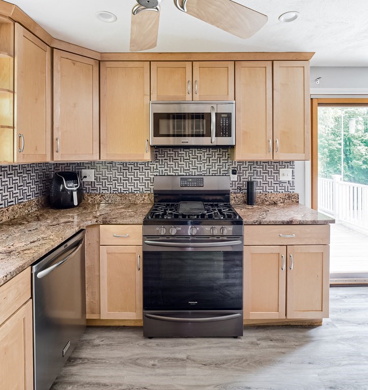 5 Hillside Road Leicester, MA 01611 - Photo 11 of 27