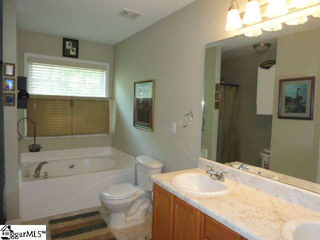 27 Buck Trail Fountain Inn, SC 29644 - Photo 11 of 25