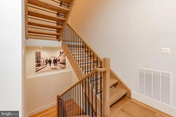 a view of entryway and hall