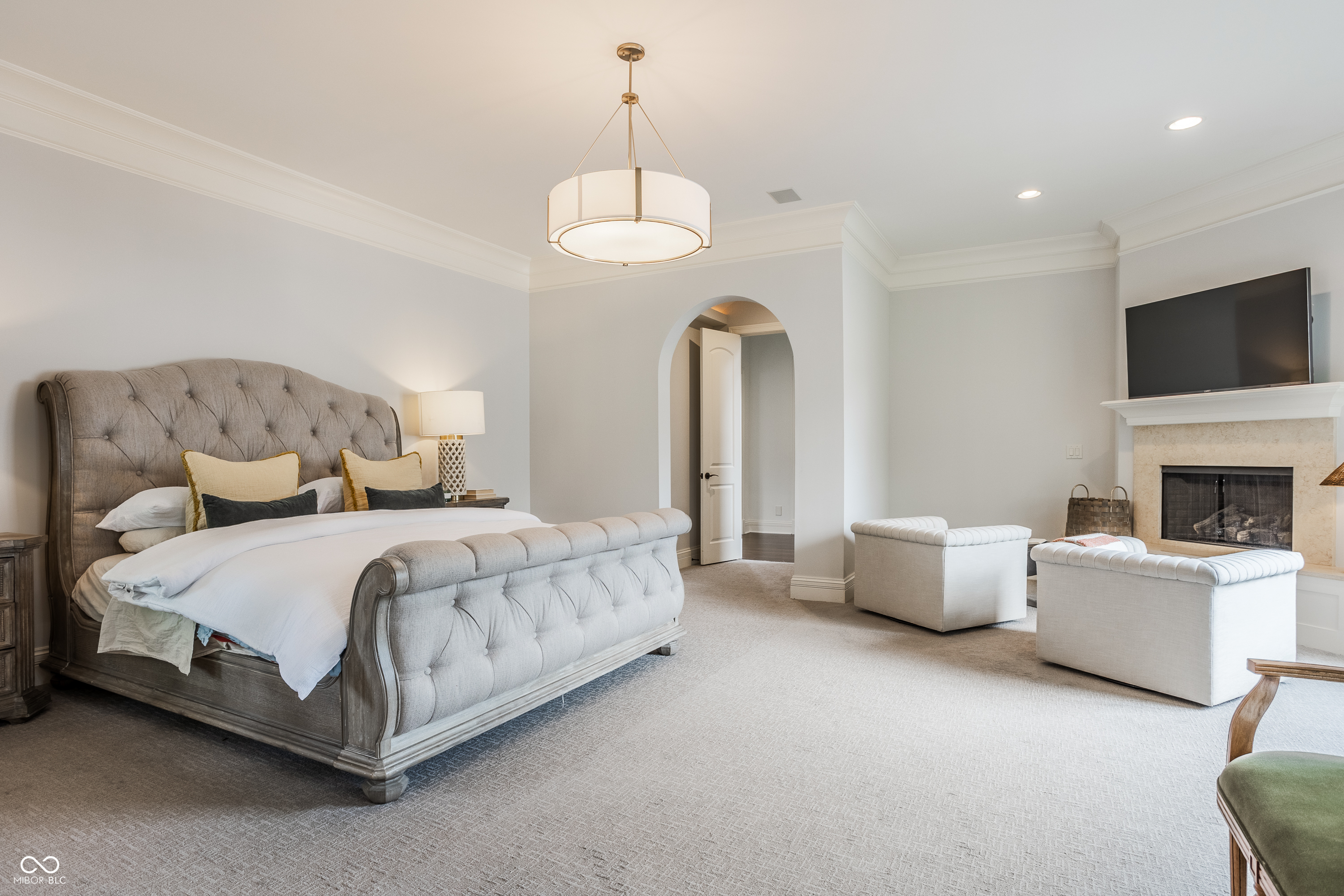 2377 Finchley Road Carmel, IN 46032 - Photo 32 of 70 Gallery Image 32