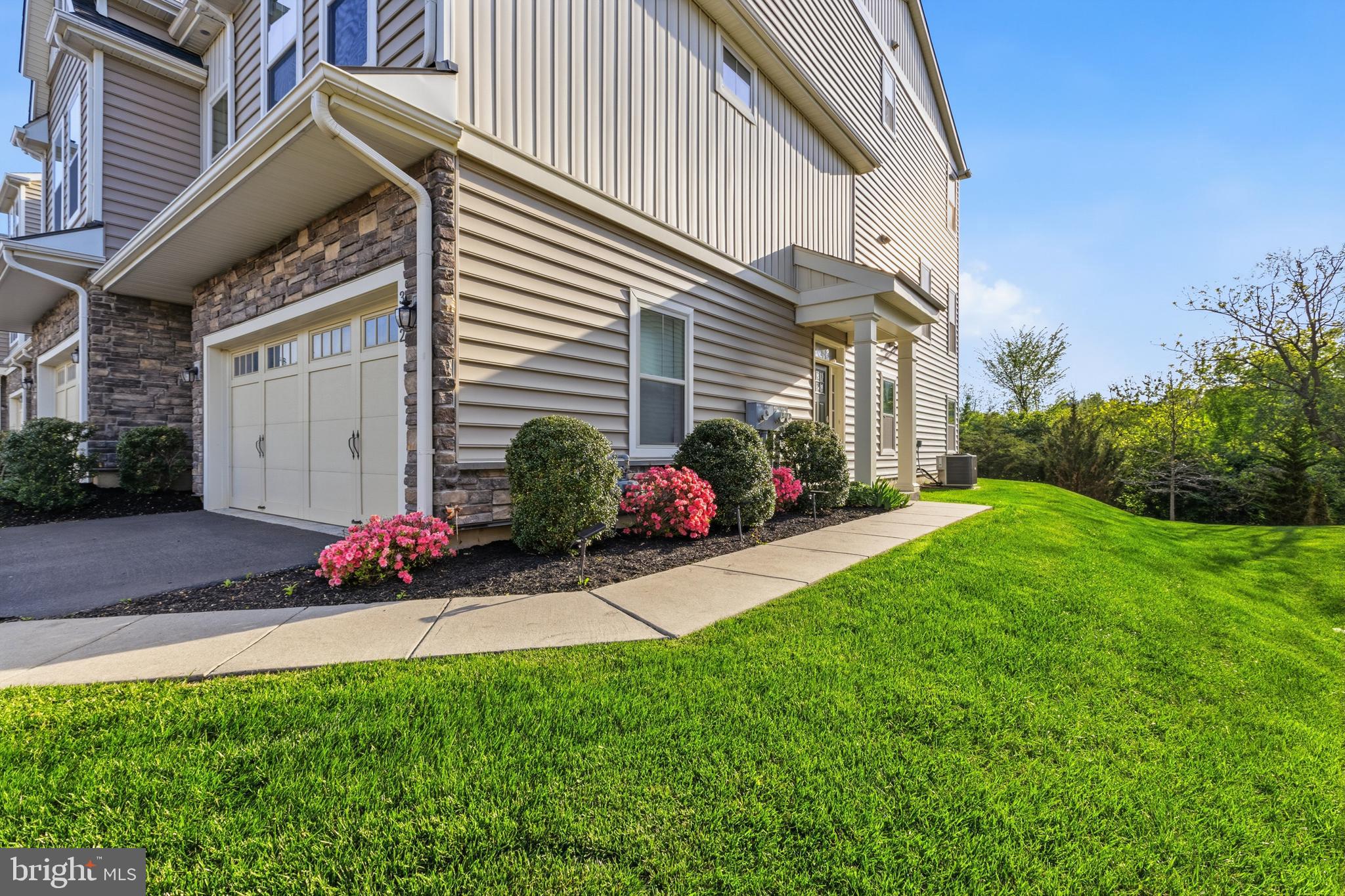 332 Redbud Lane Kennett Square, PA 19348 - Photo 2 of 45