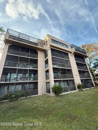 $1,895 | 1540 Riverside Drive, Unit 12, Titusville, FL 32780