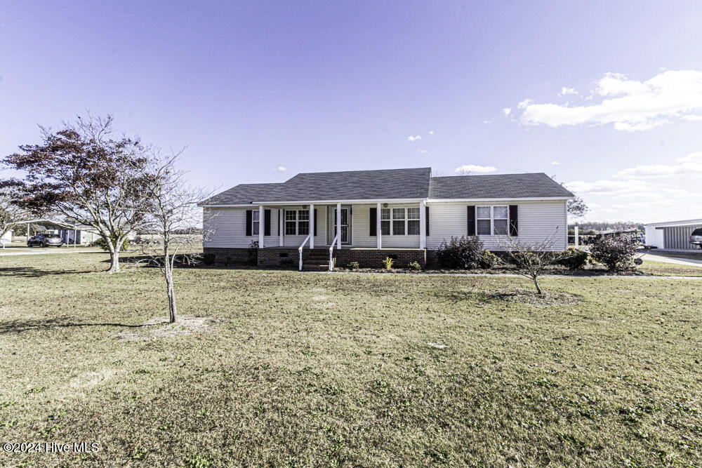 706 Watery Branch Church Road Stantonsburg, NC 27883 - Photo 2 of 35 IMG_9041
