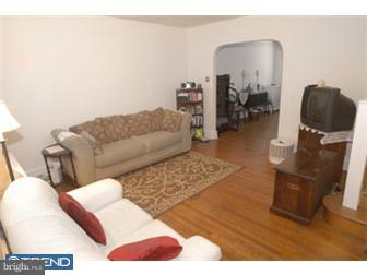 856 Kenmore Road Philadelphia, PA 19151 - Photo 3 of 8 Gallery Image 3