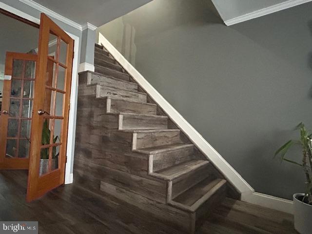 355 Avon Street Philadelphia, PA 19116 - Photo 11 of 32 Main stairs