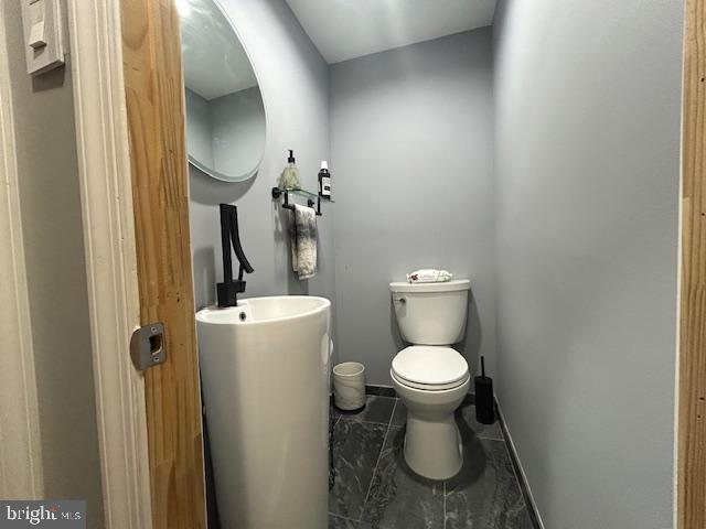 355 Avon Street Philadelphia, PA 19116 - Photo 12 of 32 Vanity 1st floor