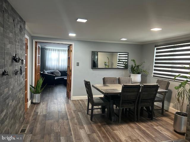 355 Avon Street Philadelphia, PA 19116 - Photo 4 of 32 Dining room