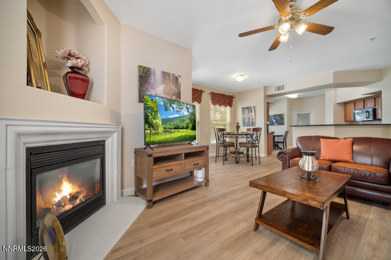 9050 Double R Boulevard, Unit 1311 Reno, NV 89521 - Photo 4 of 25 9050 Double R Blvd Apt 1311 (7 of 30)