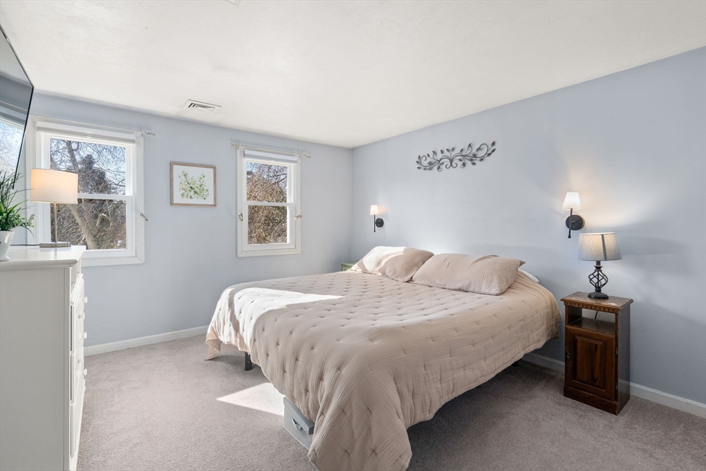 11 O'Toole Road Plymouth, MA 02360 - Photo 9 of 42