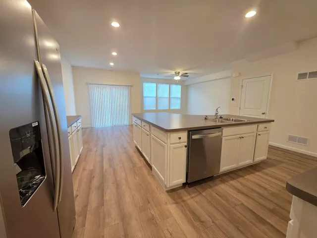 $3,000 | 5915 Hawkweed Drive, Unit 8703, Plainfield, IL 60585