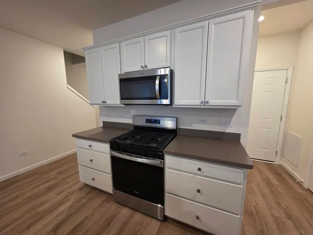 $3,000 | 5915 Hawkweed Drive, Unit 8703, Plainfield, IL 60585