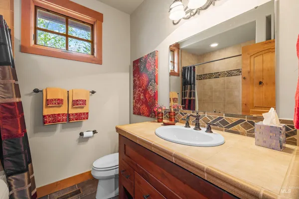 $1,250,000 | 1305 Greystone Drive, McCall, ID 83638