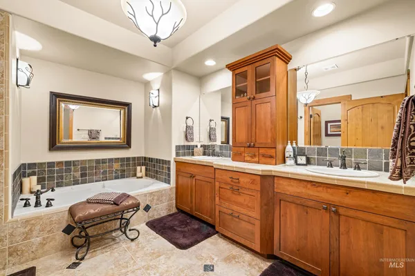 $1,250,000 | 1305 Greystone Drive, McCall, ID 83638