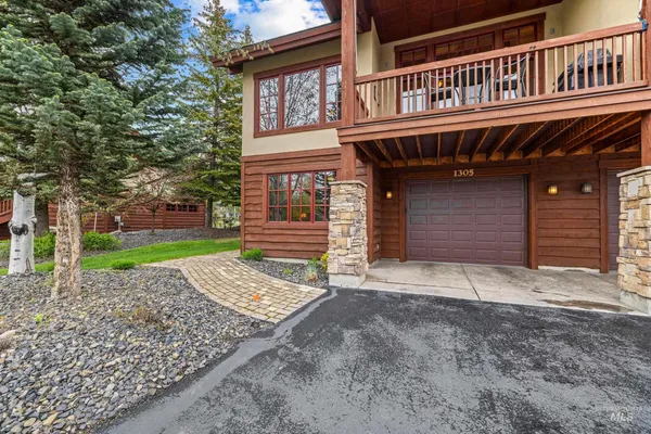 $1,250,000 | 1305 Greystone Drive, McCall, ID 83638