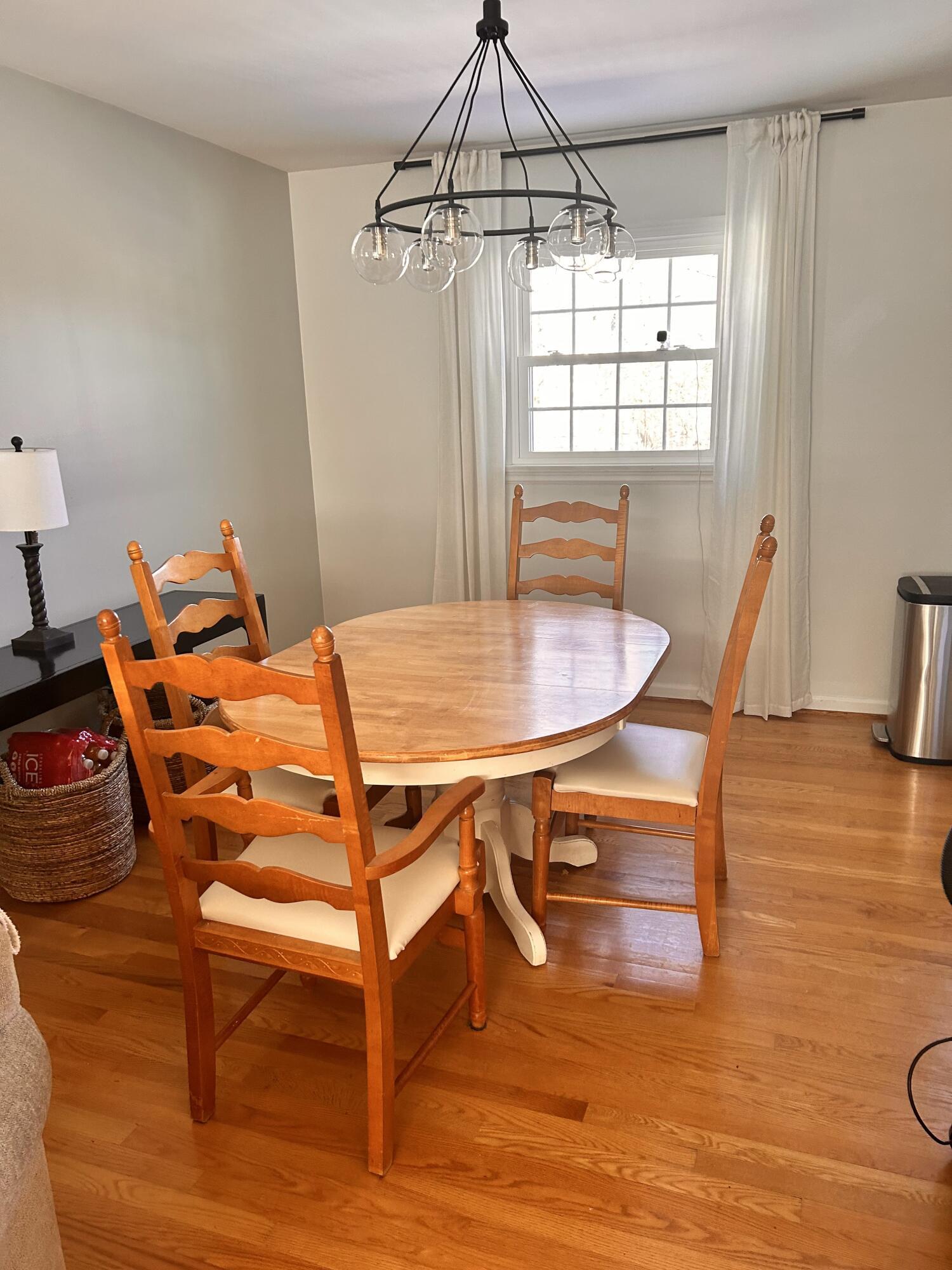 5335 Cave Spring Lane Roanoke, VA 24018 - Photo 13 of 19 Dining