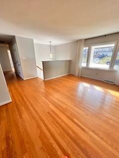 5335 Cave Spring Lane Roanoke, VA 24018 - Photo 5 of 19 Living rroom