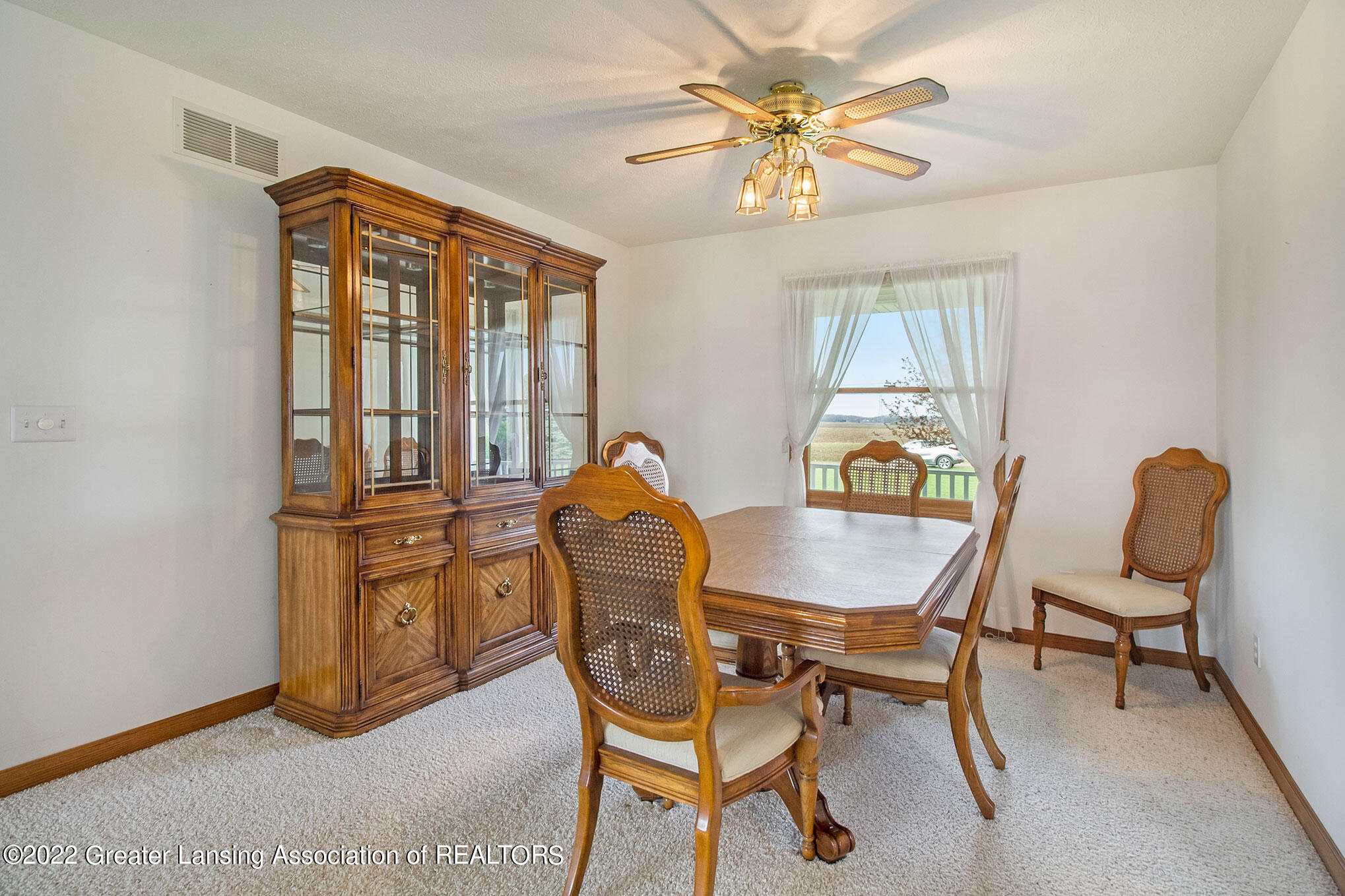 7320 Oneida Road Charlotte, MI 48813 - Photo 6 of 27 IMG_4215
