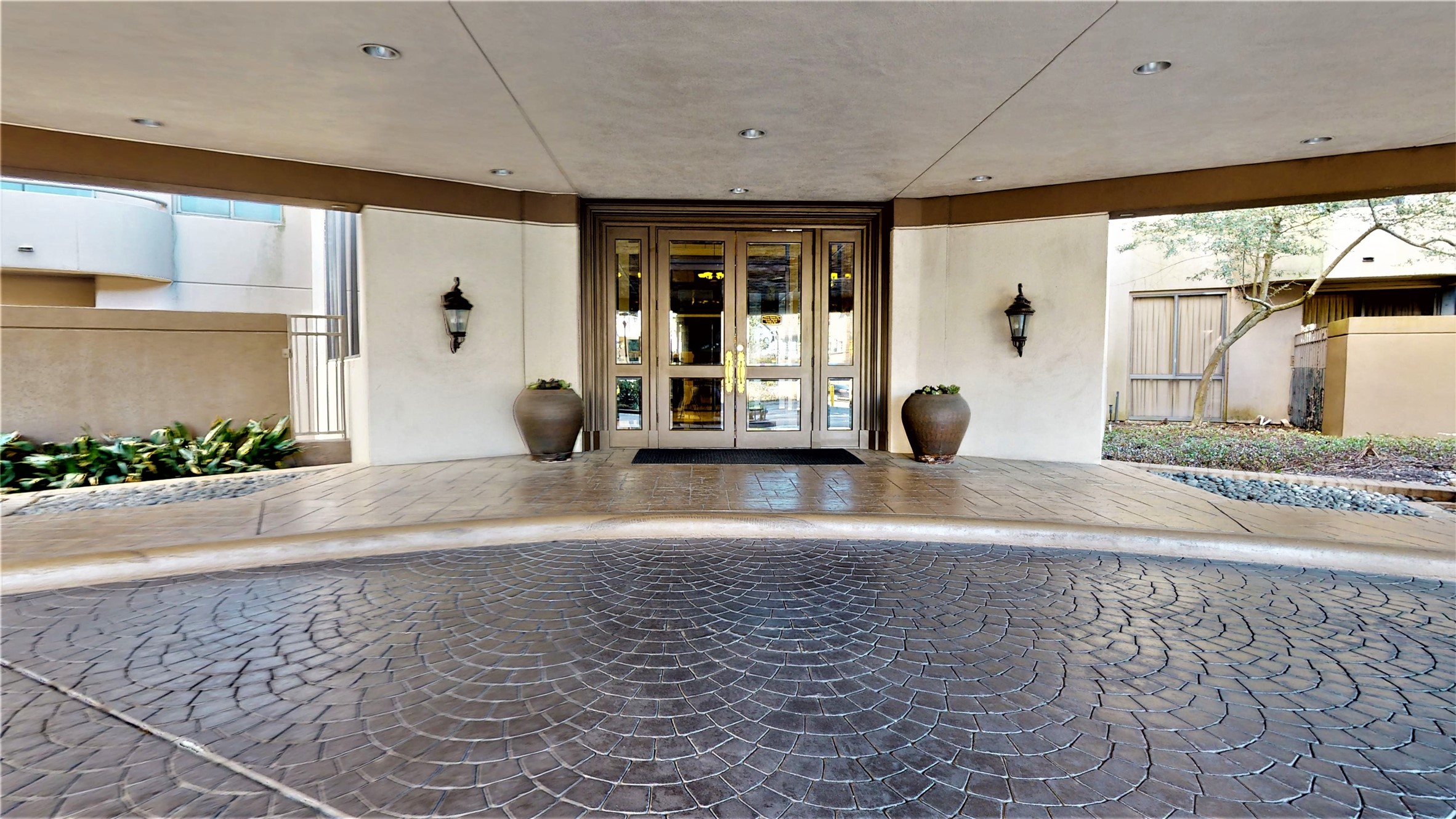 3525 Sage Road, Unit 1404 Houston, TX 77056 - Photo 27 of 36 a view of a entryway door of the building