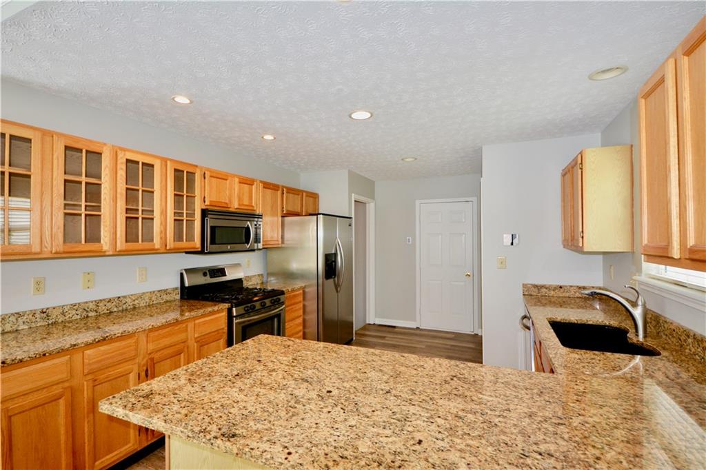 10316 Springridge Circle Fishers, IN 46037 - Photo 14 of 45 Gallery Image 14