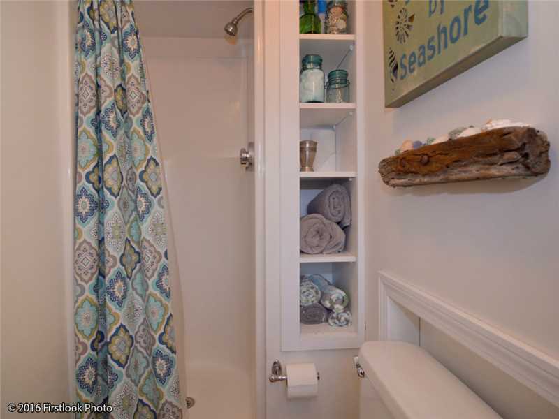 846 Point Judith Road Narragansett, RI 02882 - Photo 17 of 25 Bathroom.