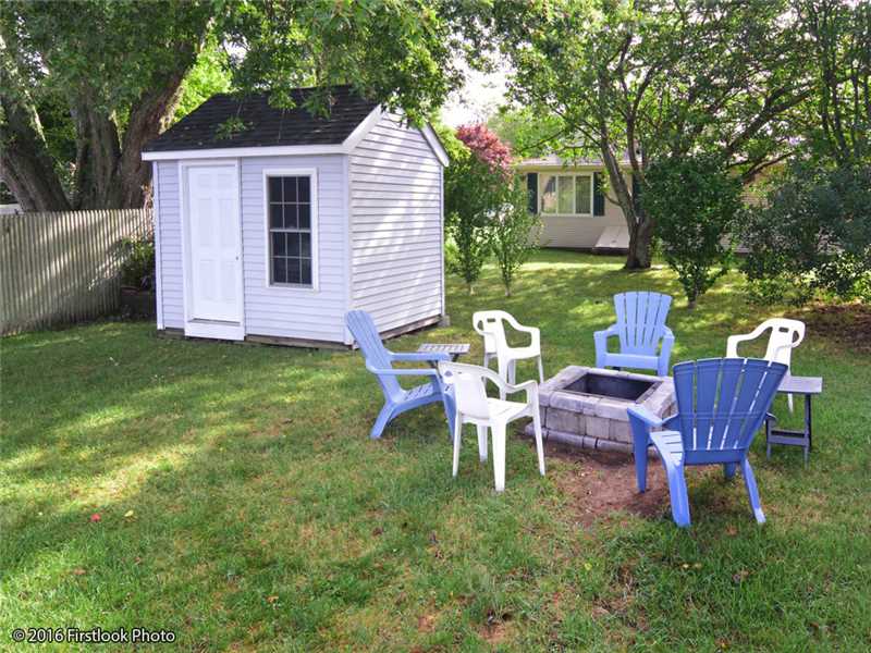 846 Point Judith Road Narragansett, RI 02882 - Photo 22 of 25 Yard/Garden.