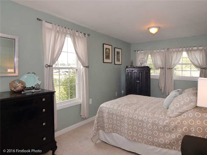 846 Point Judith Road Narragansett, RI 02882 - Photo 8 of 25 Master Bedroom.