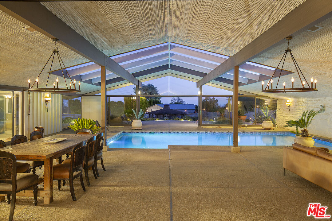 87 Vientos Road Camarillo, CA 93010 - Photo 12 of 35 Gallery Image 12